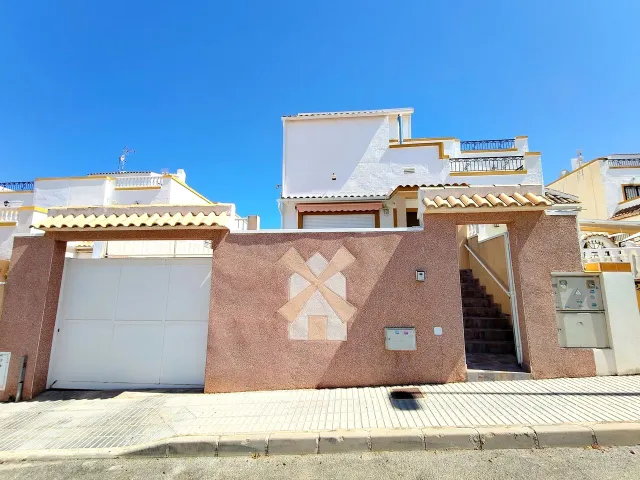 Casa 6 habitaciones 88m² en venta - La siesta — 33