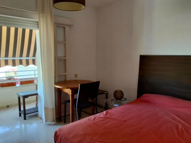 Se alquila habitaciones — 19