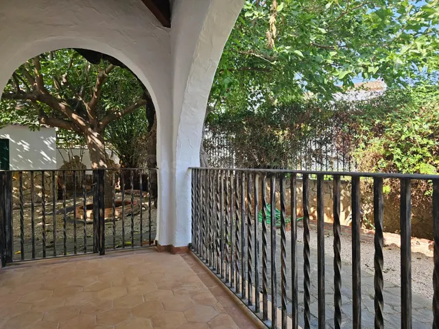 Alquiler anual  Chalet en zona Santa Lucía, con amplia parcela y todas las comodidades — 4