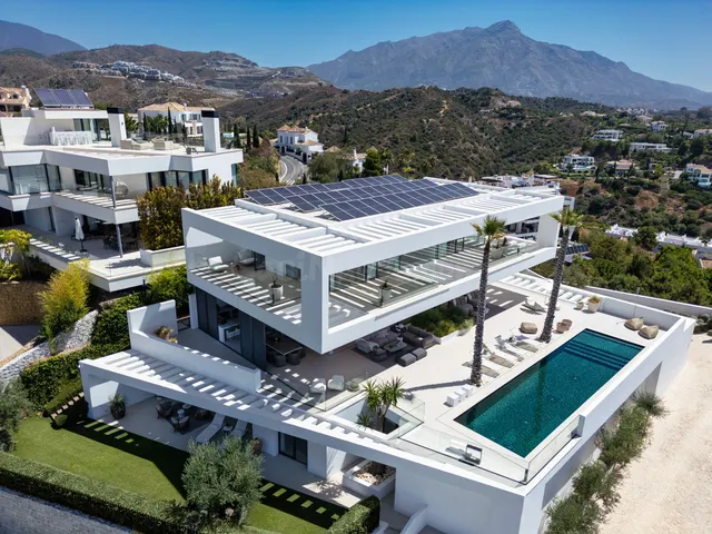 Chalet 6 habitaciones 799m² en venta - El Madroñal — 2
