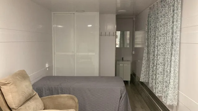 El Viso del Arcor. Excelente y coqueto Bungaló a estrenar se alquila. PERSONA SOLA — 11