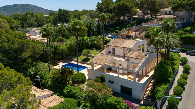 Chalet en venta en Santa ponsa