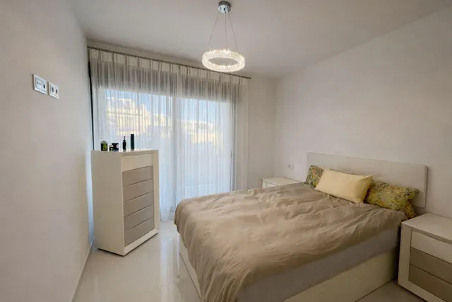 Descubre tu Villa de Lujo en Villamartín, Orihuela Costa ✨ — 18