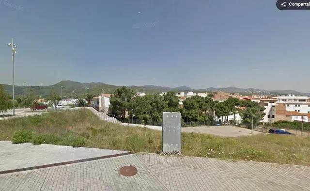 Terreno urbano en venta en calle Esplanes 1462m2