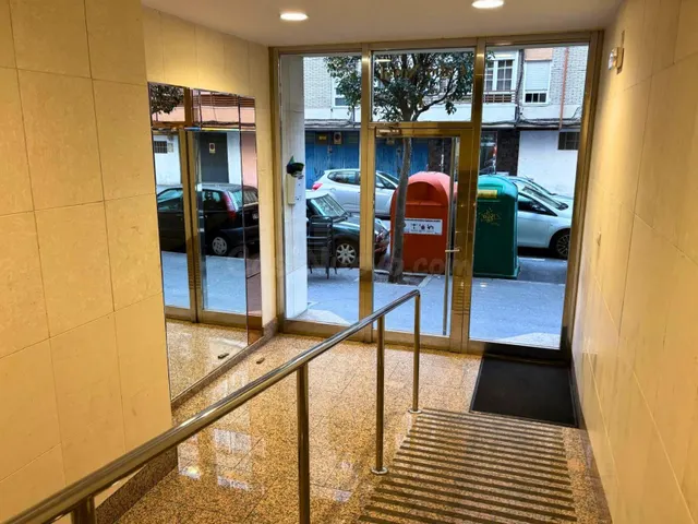 MONCASA VENDE PISO EN DELICIAS - foto 3