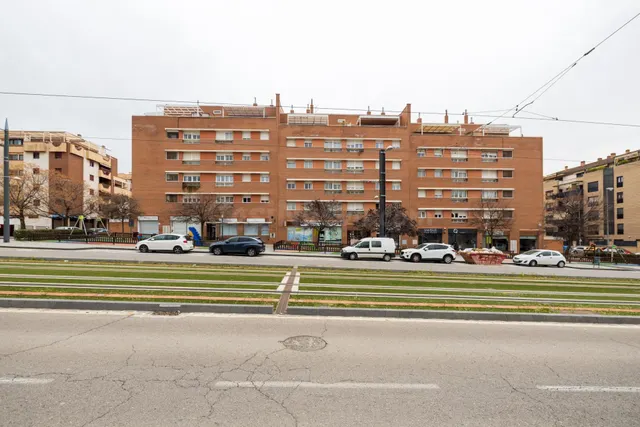 EXCLUSIVO PISO EN RESIDENCIAL DE LUJO – CALLE SAN SEBASTIÁN 
