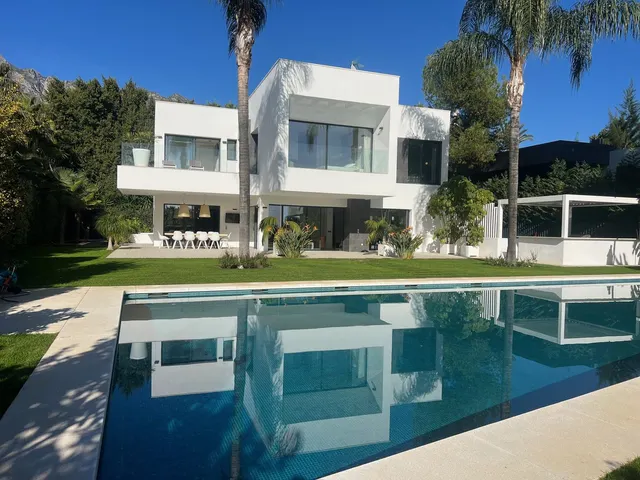 Chalet 6 habitaciones 561m² en venta - Marbella