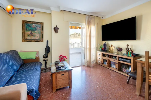ESTUPENDO ATICO JUNTO AL MAR CON TERRAZA FANTASTICA — 14