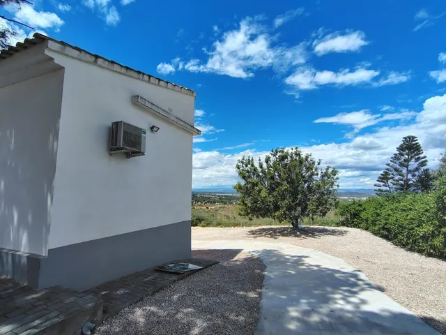 CHALET CON PARCELA Y VISTAS EN CUMBRES DE CALICANTO – ALQUILER TEMPORAL — 21