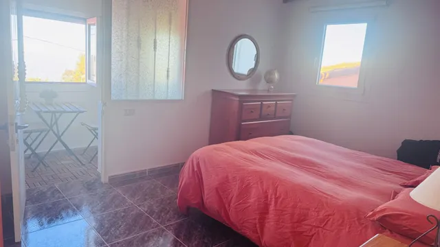 Encantadora Vivienda con Terraza y Vistas Espectaculares — 10