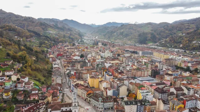 OPORTUNIDAD EN MIERES — 11