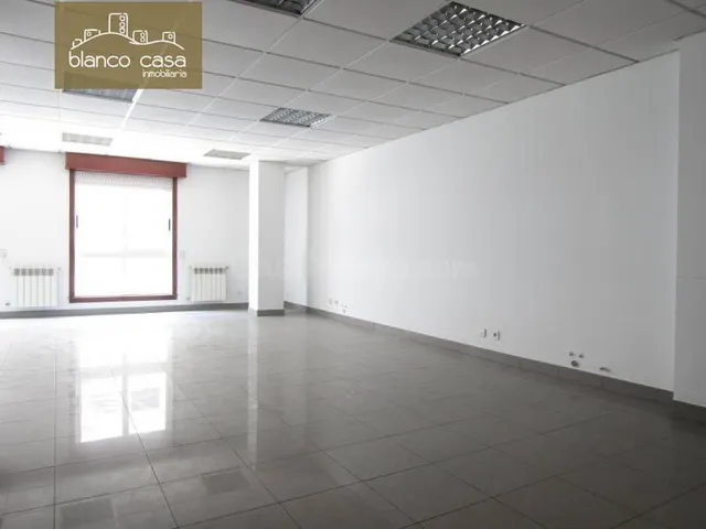 Alquiler de local para oficina de 66m2 en calle peatonal y c - foto 2