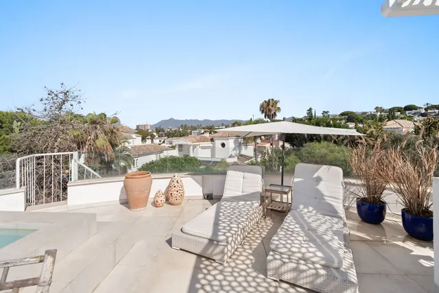 Chalet 3 habitaciones 309m² en venta - Marbella — 28