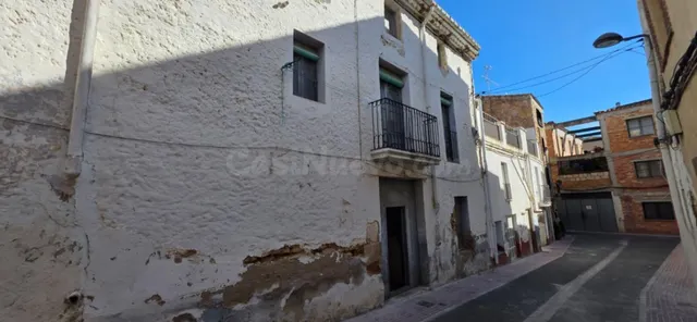 Gran casa con carácter para rehabilitar en el centro de El P - foto 4