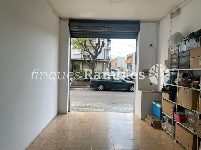 LOCAL POLIVALENTE EN VENTA EN VISTA ALEGRE, SANTA MARGARITA DE MONTBUI — 3