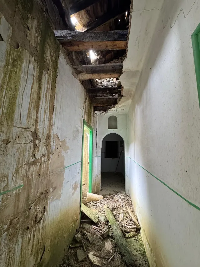 Casa tradicional de piedra para rehabilitar en lerés — 23
