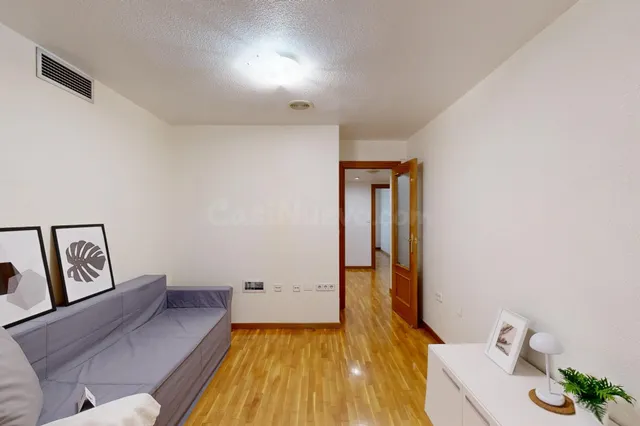 Piso de 3 dormitorios, vestidor y 134 m2 en pleno centro de  - foto 4