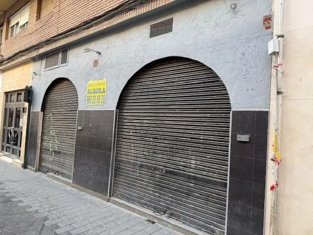JUNTO PLAZA DE SAN JUAN ALQUILER LOCAL COMERCIAL — 17