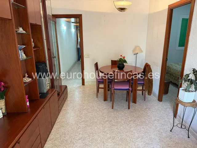 ¡Descubre tu nuevo hogar en este encantador piso de 3 habitaciones! — 4