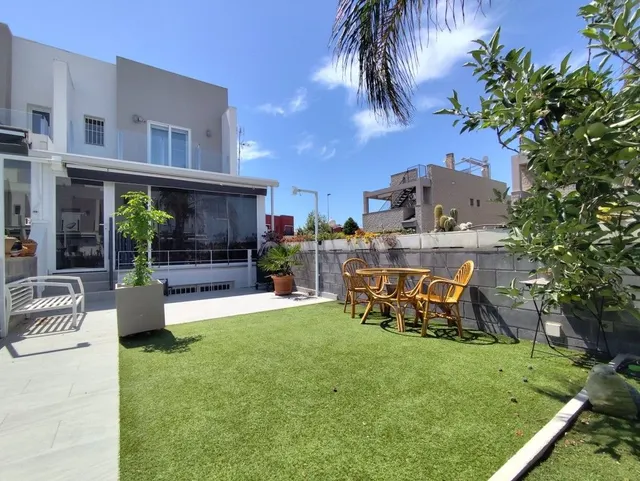 Adosado 4 habitaciones 189m² en venta - Aguas Nuevas — 50