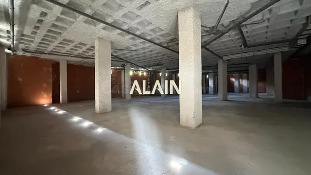 Local comercial de 800 m2 con 70 metros de fachada en esquin - foto 3