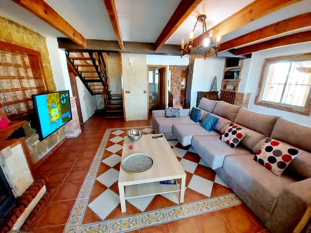Espectacular chalet independiente con piscina privada, casa de invitados y vistas en Urb. Vistabella — 10