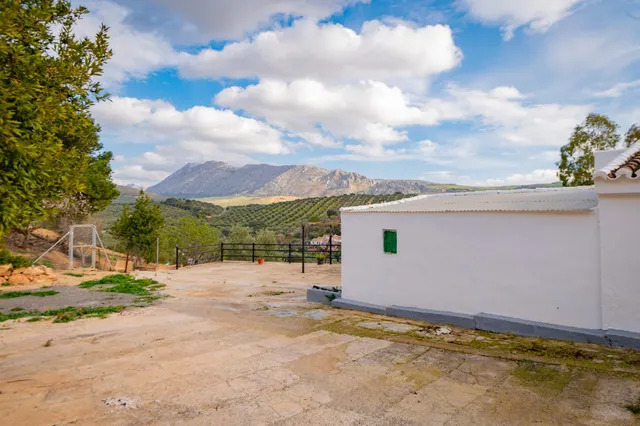 VENTA DE FINCA RUSTICA EN LA ZONA DE LA SIERRA DEL TORCAL — 17