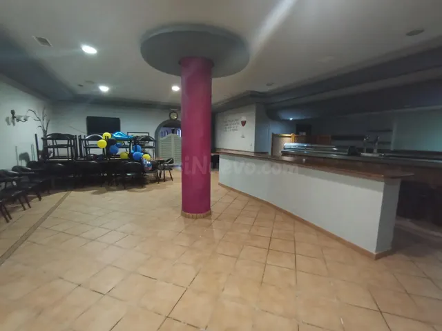 LOCAL COMERCIAL CON POSIBILIDAD DE COMPRAR CASA DE ENCIMA