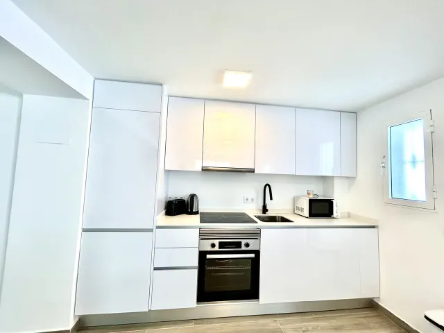 Villa 5 habitaciones 166m² en venta - Villamartin — 34