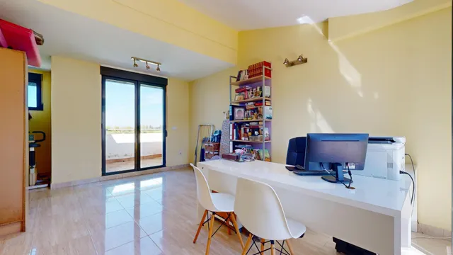 ESTUPENDO ADOSADO EN SUECA CON  VISTAS A MARAVILLOSOS PAISAJES — 31