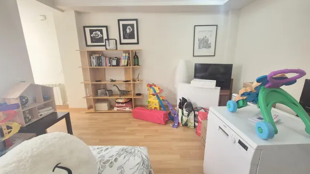 PISO VENTA CALZADA DE VALDUNCIEL. Urbis te ofrece un piso en - foto 5