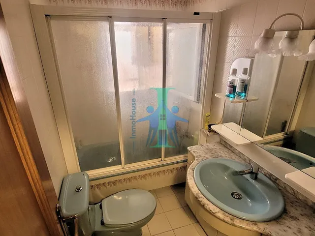 Se vende piso en ensanche-franciscanos — 12