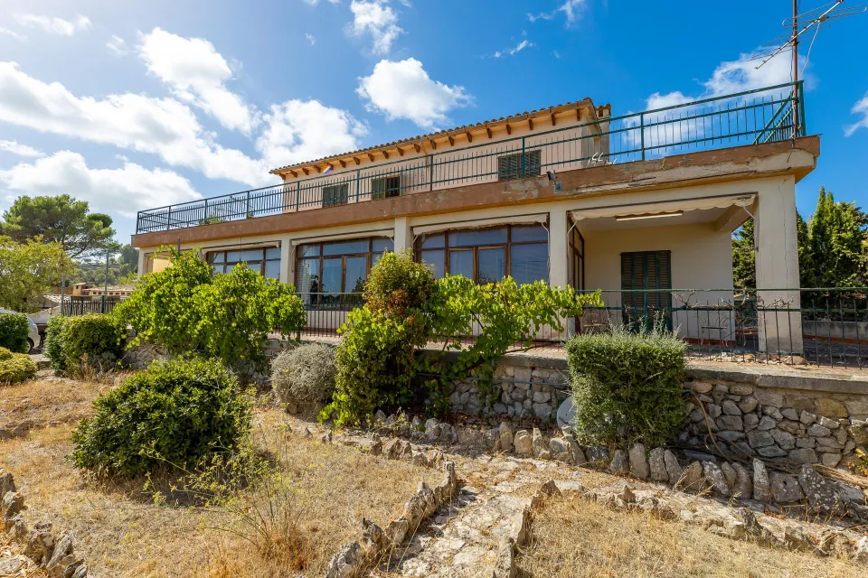 GRAN CHALET EN EL PRECIOSO PUEBLO DE GALILEA