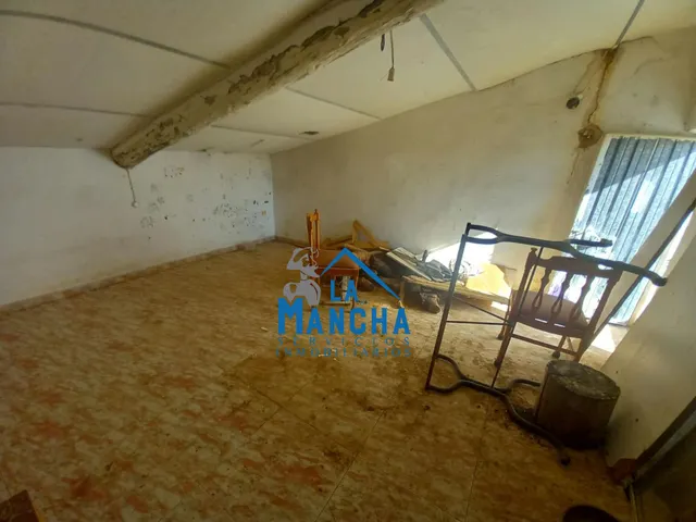 *130.000€* .INMOBILIARIA LA MANCHA VENDE CASA EN LA GINETA-ALBACETE. — 40