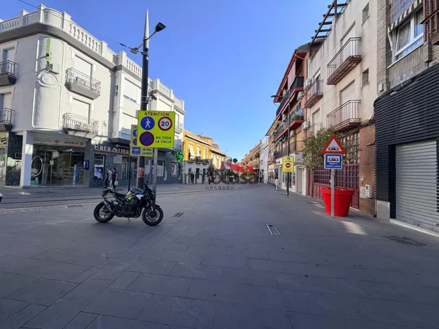 Local comercial 185m² en alquiler - San Miguel — 44