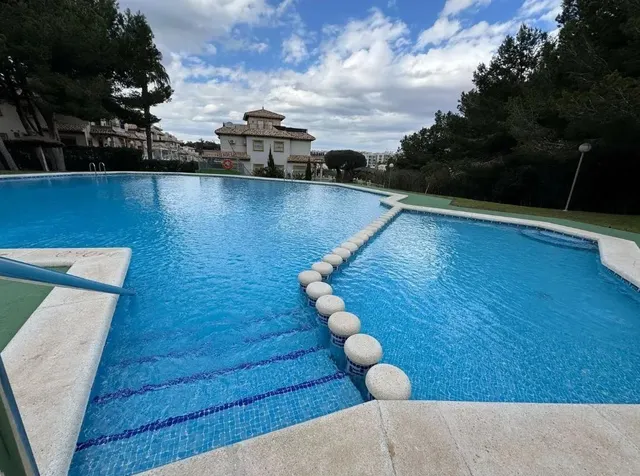 APARTAMENTO REFORMADO EN PINADA GOLF — 16