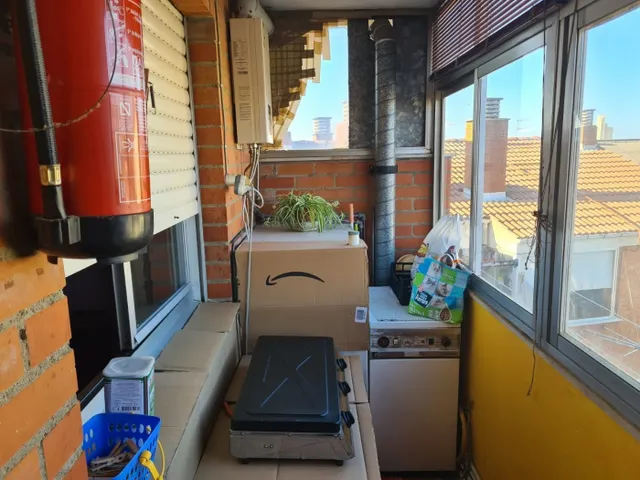 SE VENDE AMPLIO PISO EN VALENCIA DE DON JUAN, COCINA, SALÓN,3 HAB., BAÑO, TERRAZA — 10
