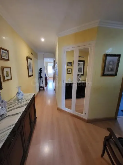 SE VENDE PISO REFORMADO EN LA AVENIDA PABLO IGLESIAS — 2