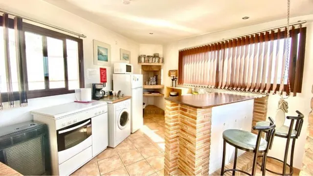 Complejo Turístico 5 habitaciones 219m² en venta - South of spain — 12