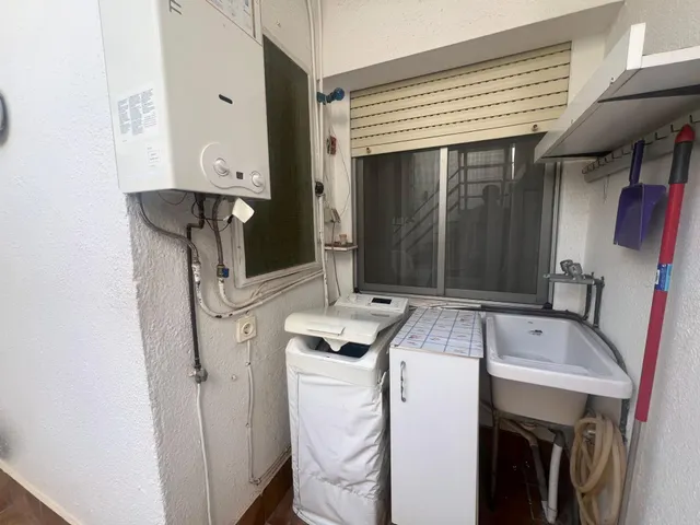 CASA EN EL CENTRO DE CAMARLES — 14
