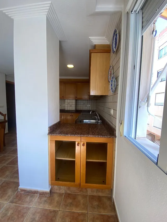 Apartamento luminoso a 150 metros de la Playa de Levante — 7