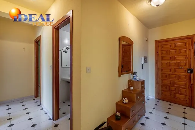 Piso con garaje y trastero en Almuñecar — 5