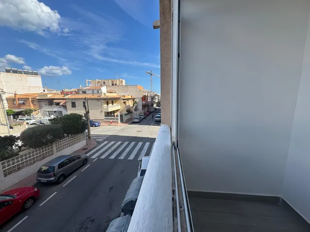 ¡Apartamento reformado a 500 metros de la playa!