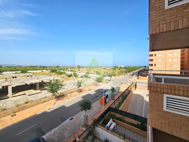 Cuidado apartamento en la zona de Torre La Sal - foto 3