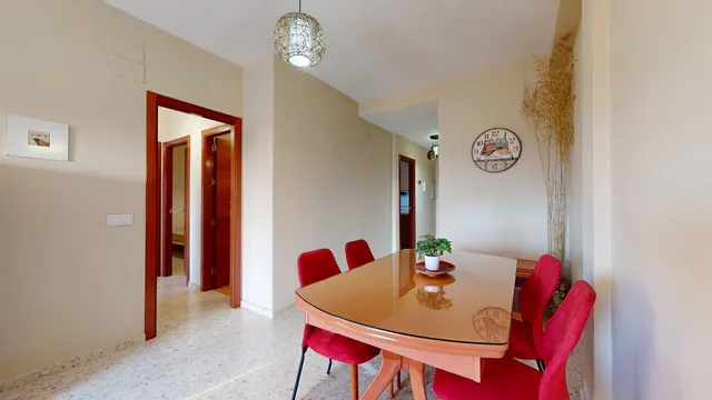 Amplio y Luminoso Piso en La Carlota con plaza de garaje y trastero  - Oportunidad Única por 125.000 € — 7