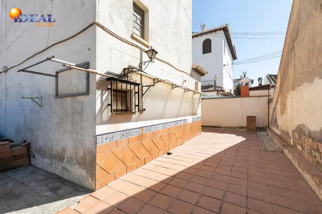 TU NUEVA VIVIENDA EN URBANIZACION EXCLUSIVA JUNTO A GRANADA — 25