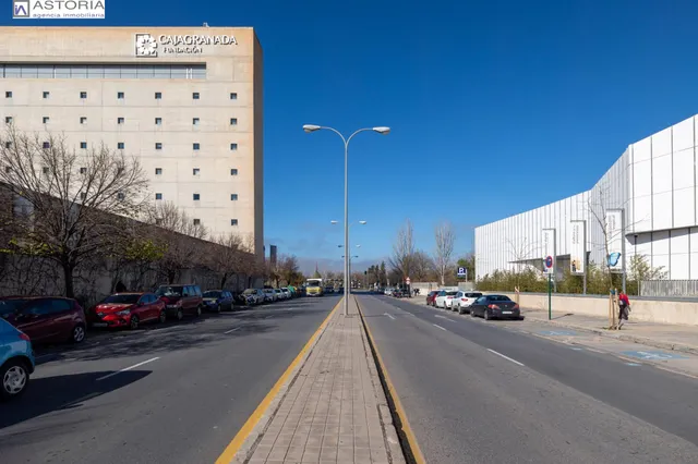Apartamento tipo loft con garaje incluido y piscina en zona Parque Lagos — 40