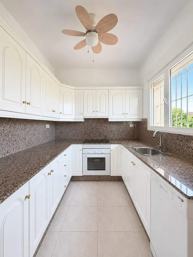 Magnífico Chalet en Pueblo Acantilado - Lanuza, El Campello — 17