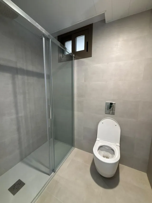 Se vende ático con piscina privada en Estepona — 13