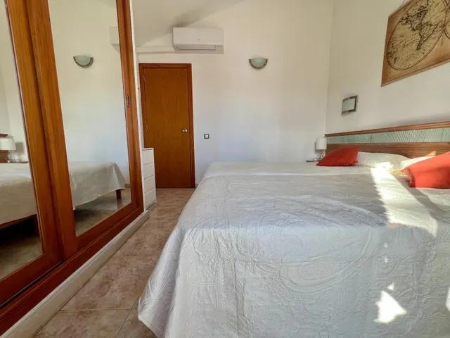Luminoso y acogedor bungalow en alquiler — 9